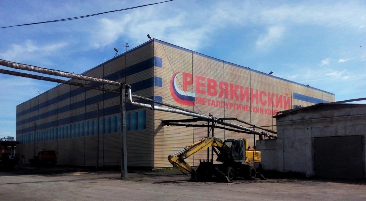 Фальшфасад производственного здания для Ревякинского металлургического комбината